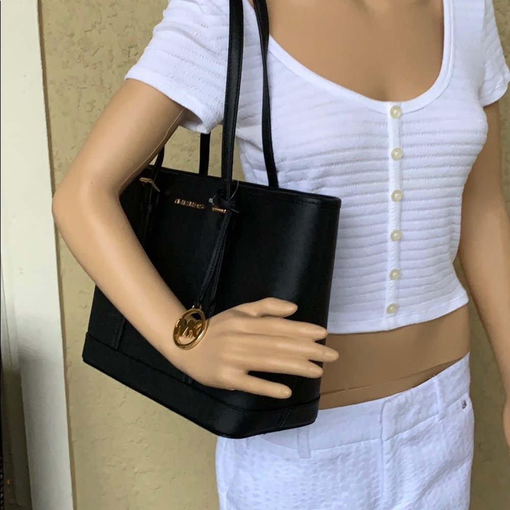 Michael Kors Bags Michael Kors Jet Set Should Tote - Picture 3 of 16